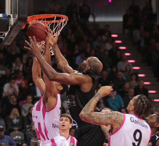 岁的球员来 岁的球员来