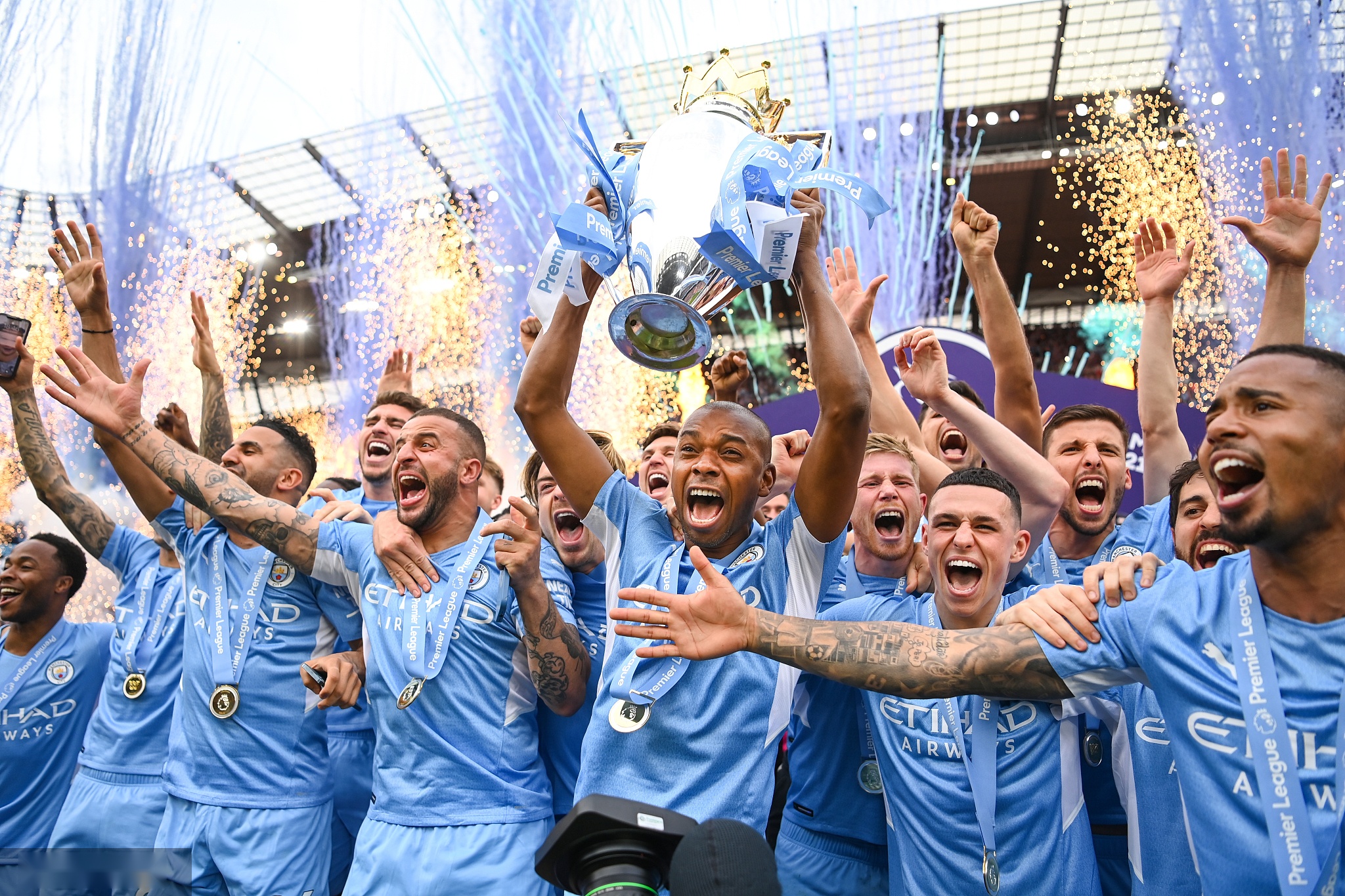 占据了有利 占据了有利